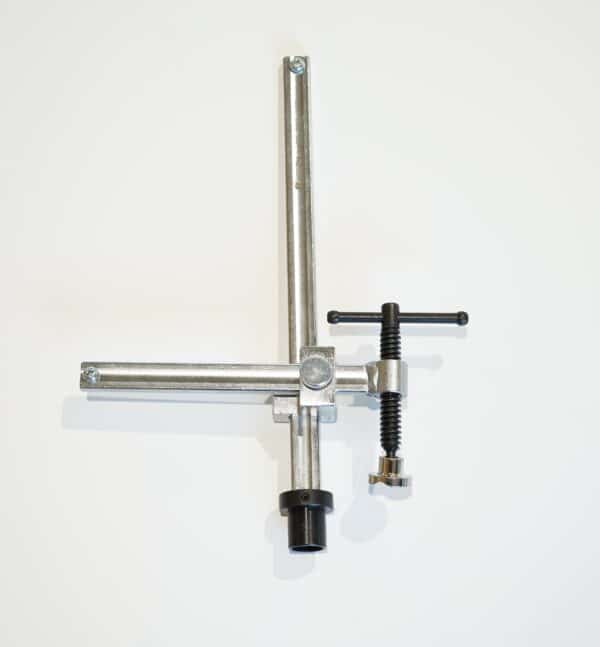 Spannzwinge mit Knebelgriff und variabler Ausladung - 28 mm System